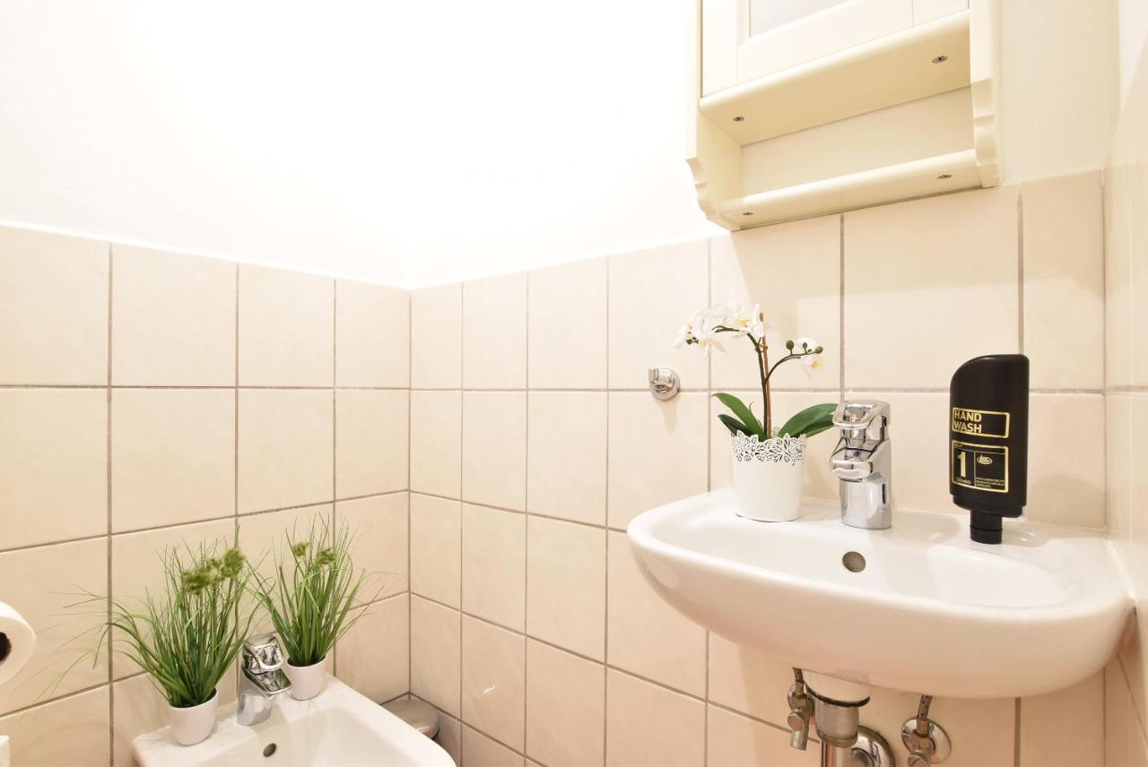 Huge Apartment In Awesome Location With Parking Innsbruck Exterior foto